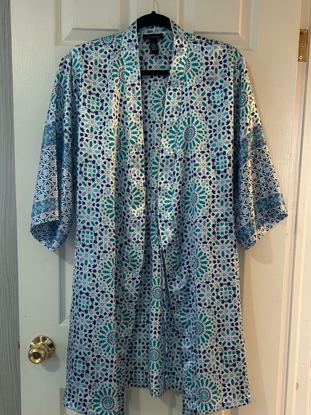 Jones New York robe